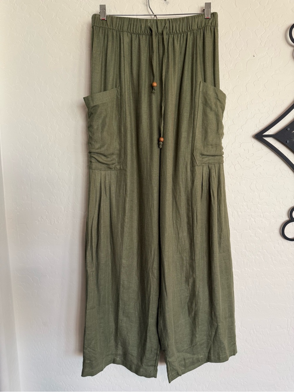 VERY J (New In) Olive Green Cropped Linen Blend Drop Crotch Boho Pants Small NWT